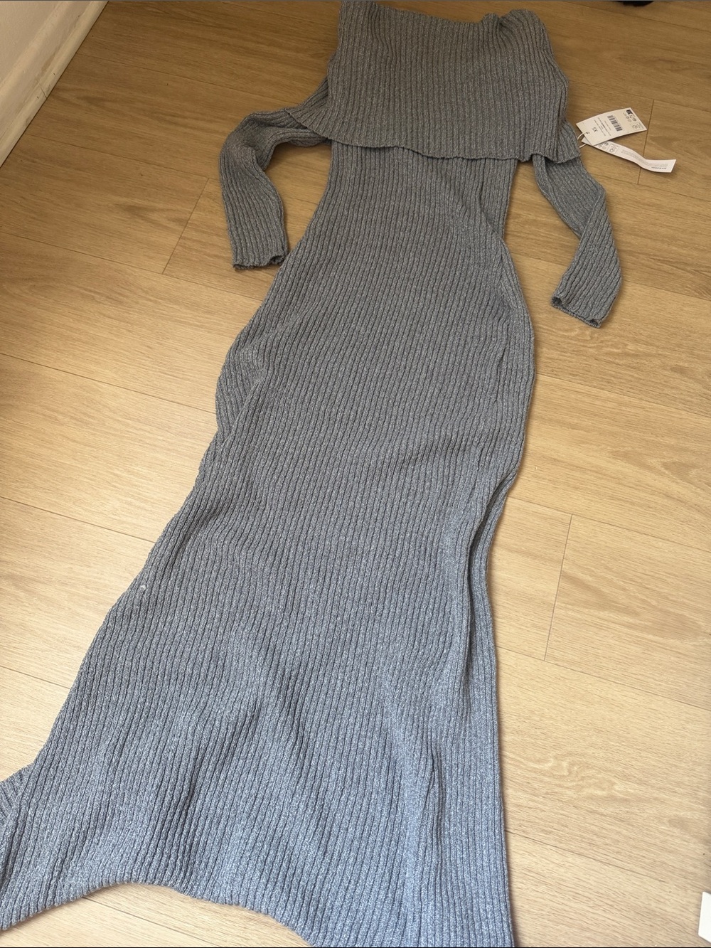 NA-KD Ribbed Off-Shoulder Open Back Knit Maxi Dress - Gray